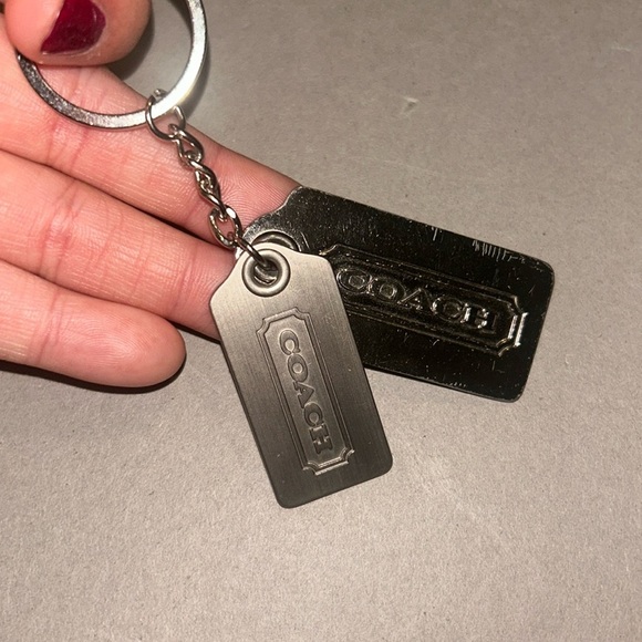 Coach metal bag tag - Picture 1 of 3